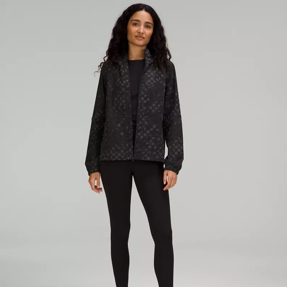 Lululemon Water Repellant Jacket - Picture 7 of 12